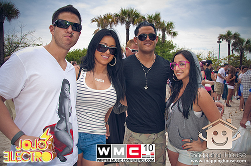 4499076346 b2a49fb597 Beatport Beach Party   03.26.10
